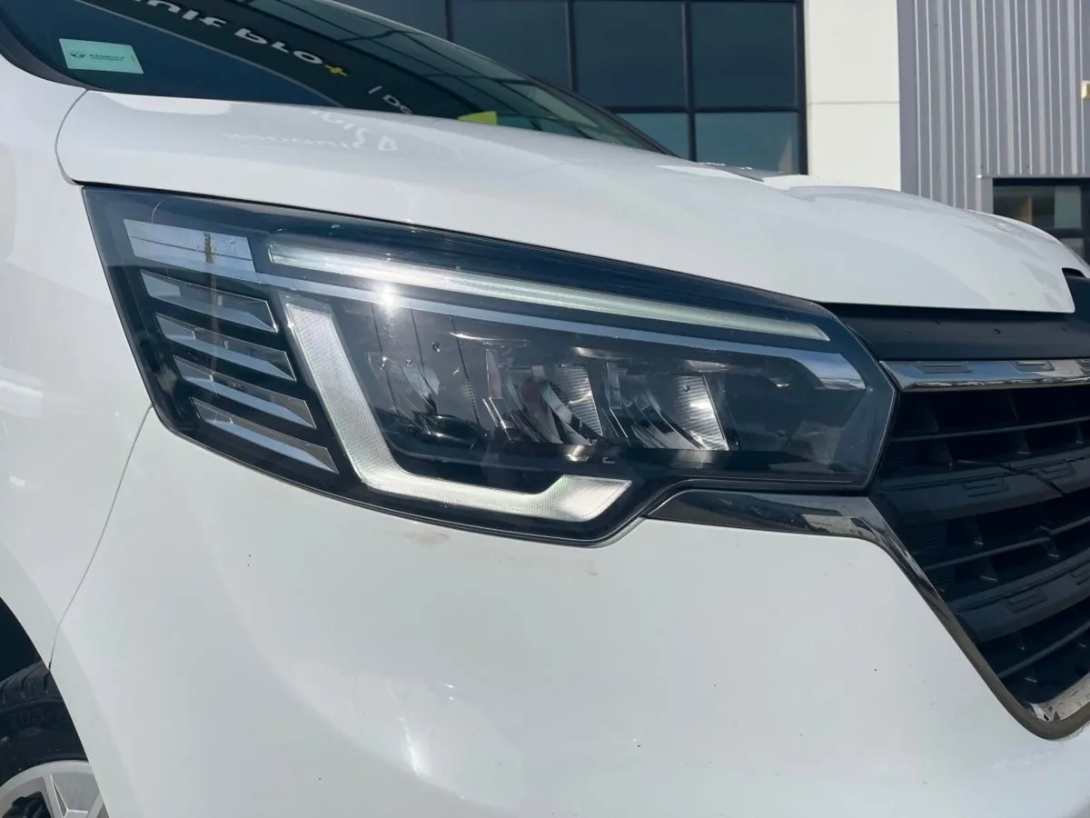 Renault Trafic LL30 Blue DCI 130 Business - Image 3