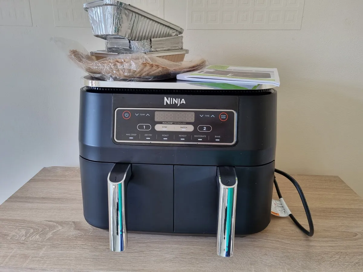 Ninja Foodi Air Fryer Dual Zone AF300EU - Image 1