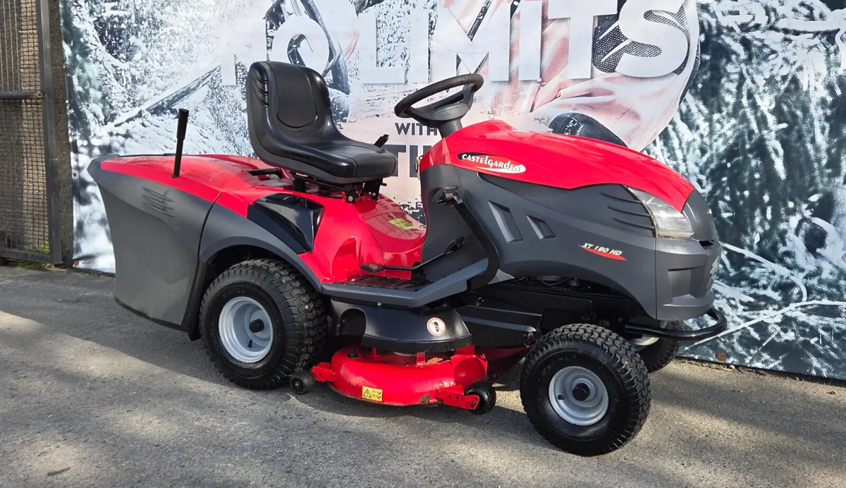 Castelgarden 18.5hp 40" Ride on Mower - Image 1