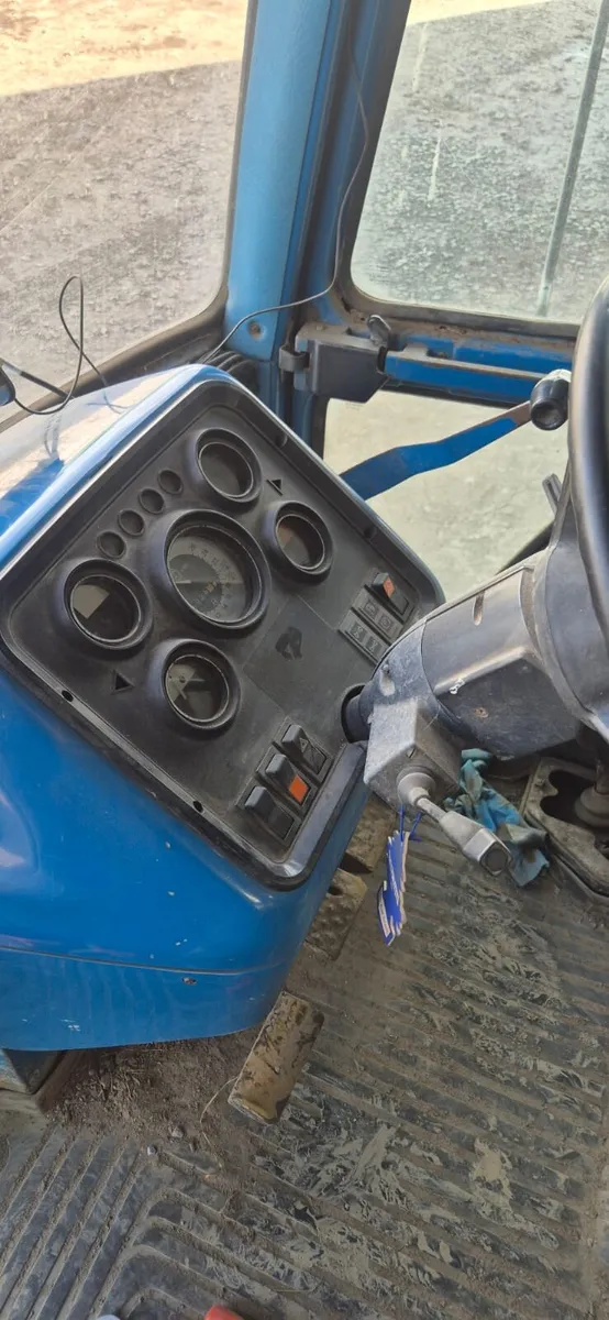 Ford  7610 - Image 4