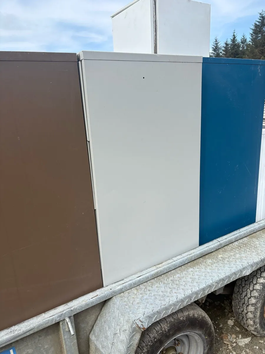 Filling cabinets - Image 2