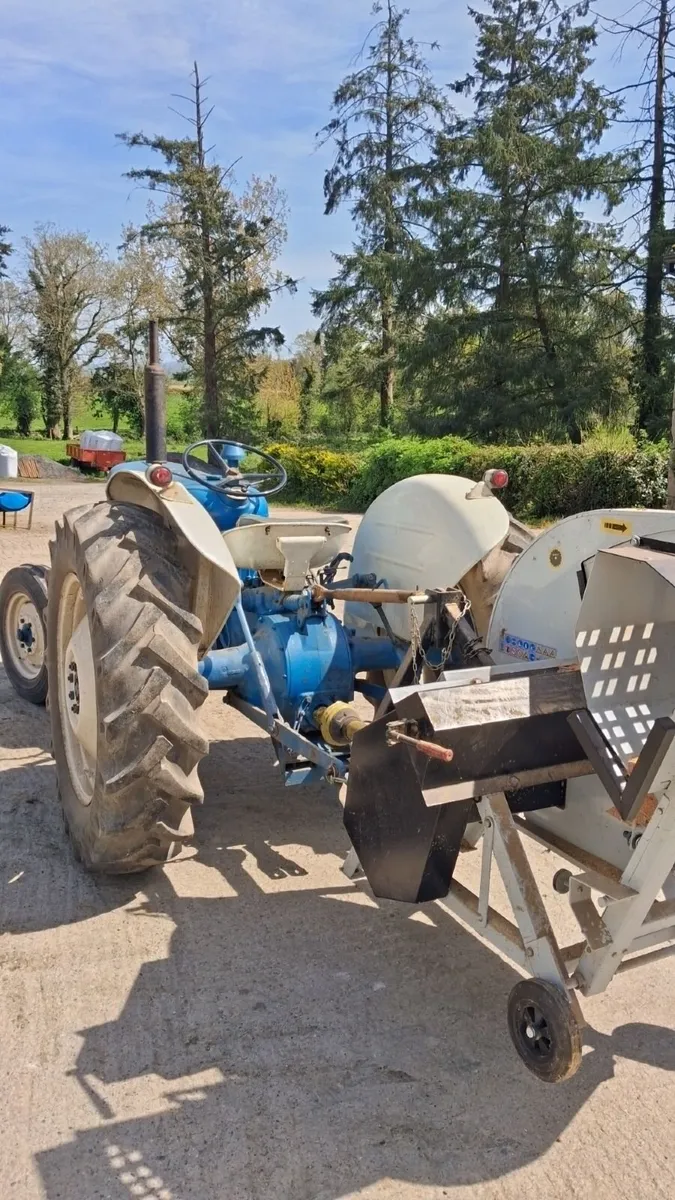 Ford super dexta - Image 2