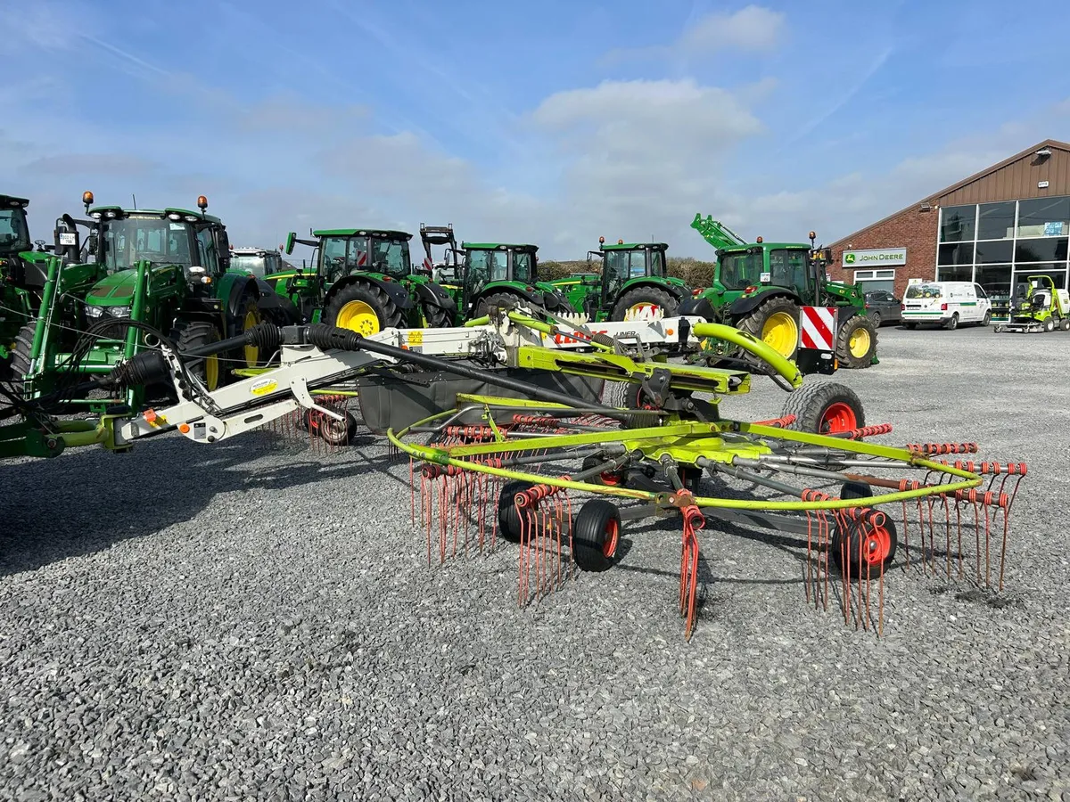 2020 Claas Liner 2900 Rake - Image 2