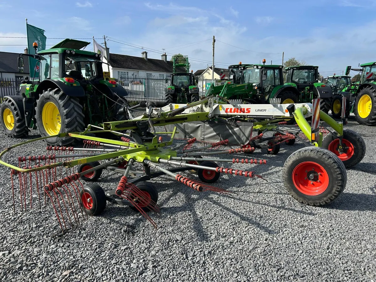 2020 Claas Liner 2900 Rake - Image 3
