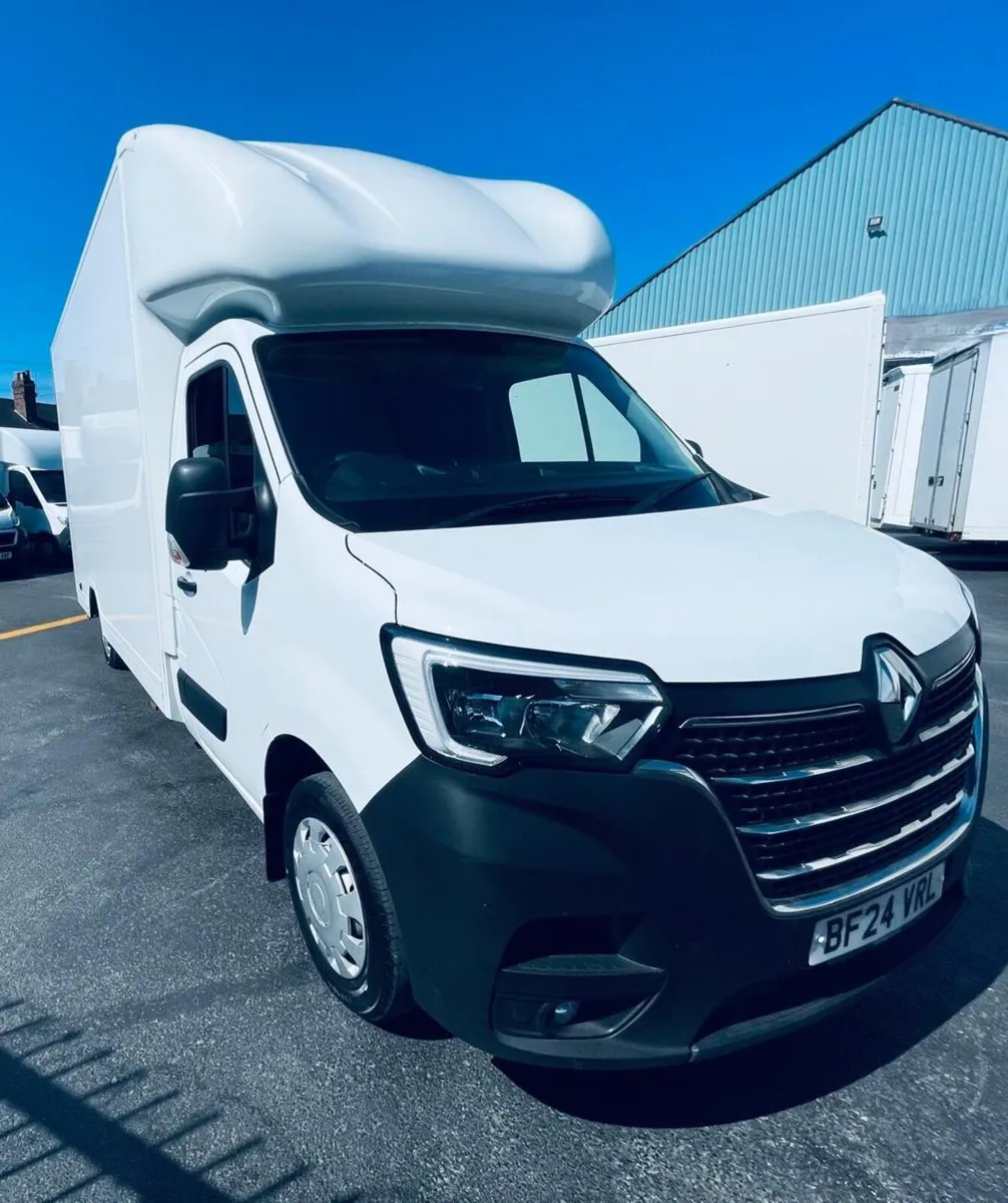 2024 Renault Master Low Loader Van - Image 1