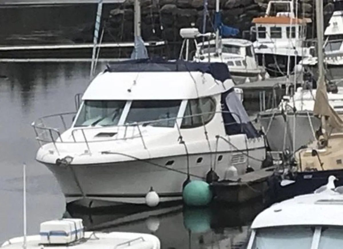 Motor Yacht - Image 3