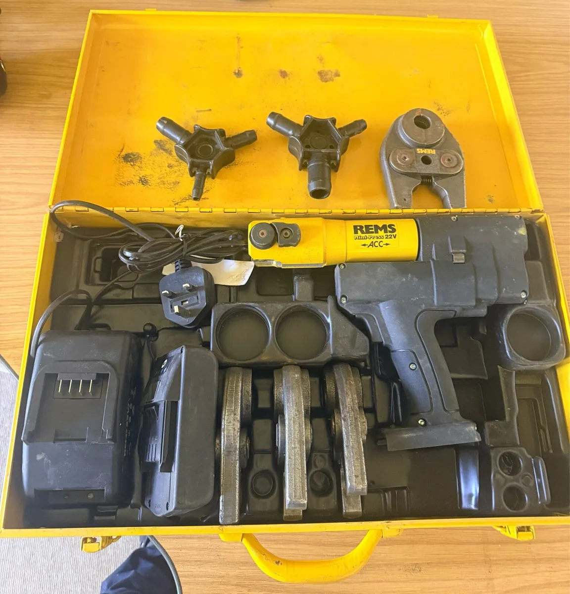 Rems 22v Mini-Press Gun - Image 1