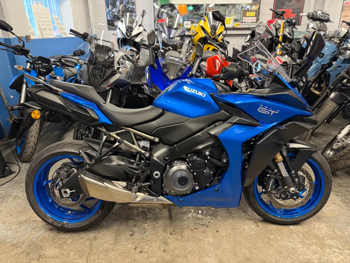 2022 Suzuki GSX1000 GT - Image 1