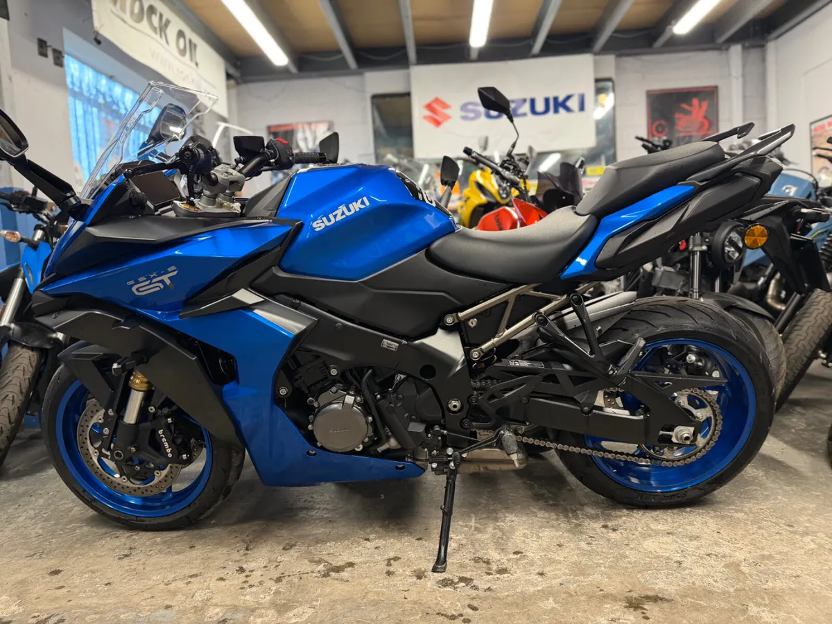 2022 Suzuki GSX1000 GT - Image 4