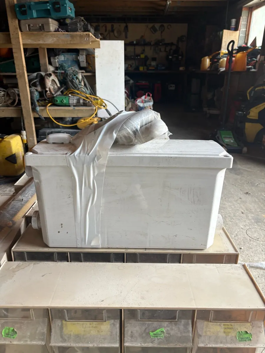 Unused Saniflow pump - Image 1