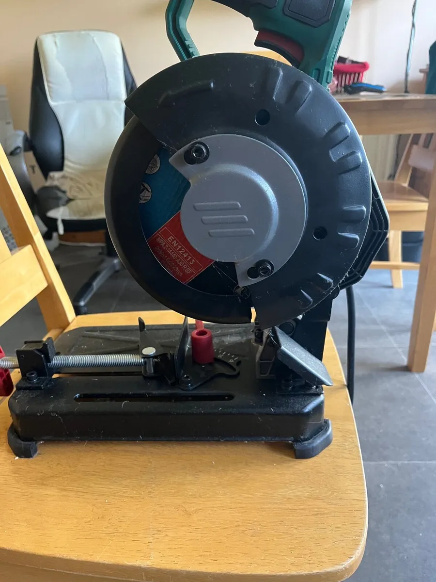 Metal chop saw - Image 1