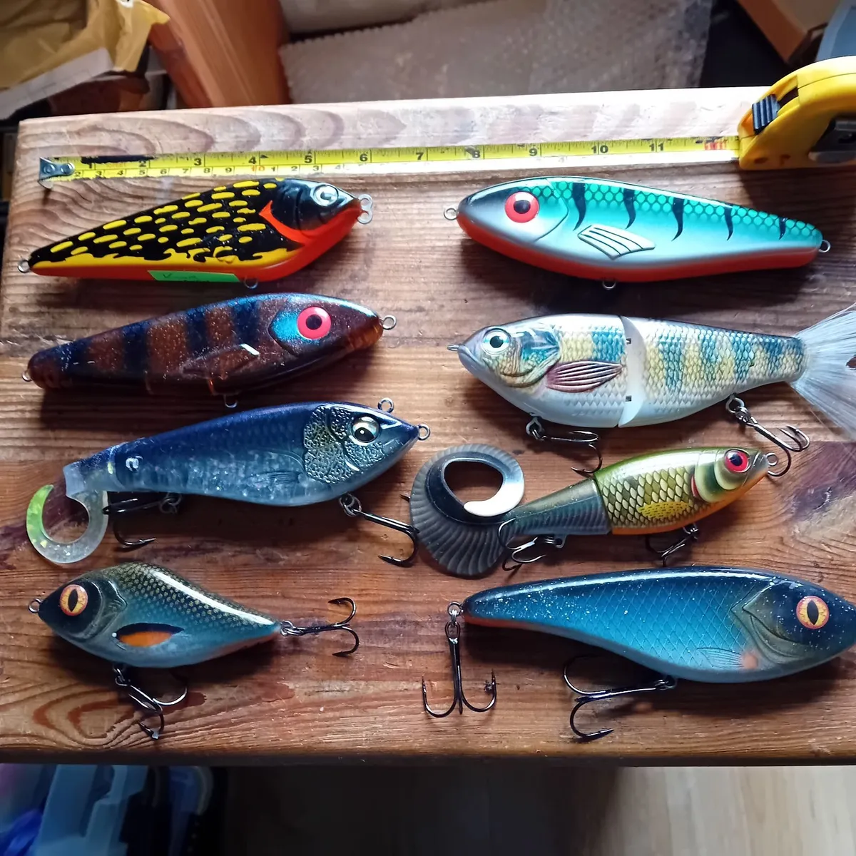 Box of Pike Jerkbaits .... - Image 2
