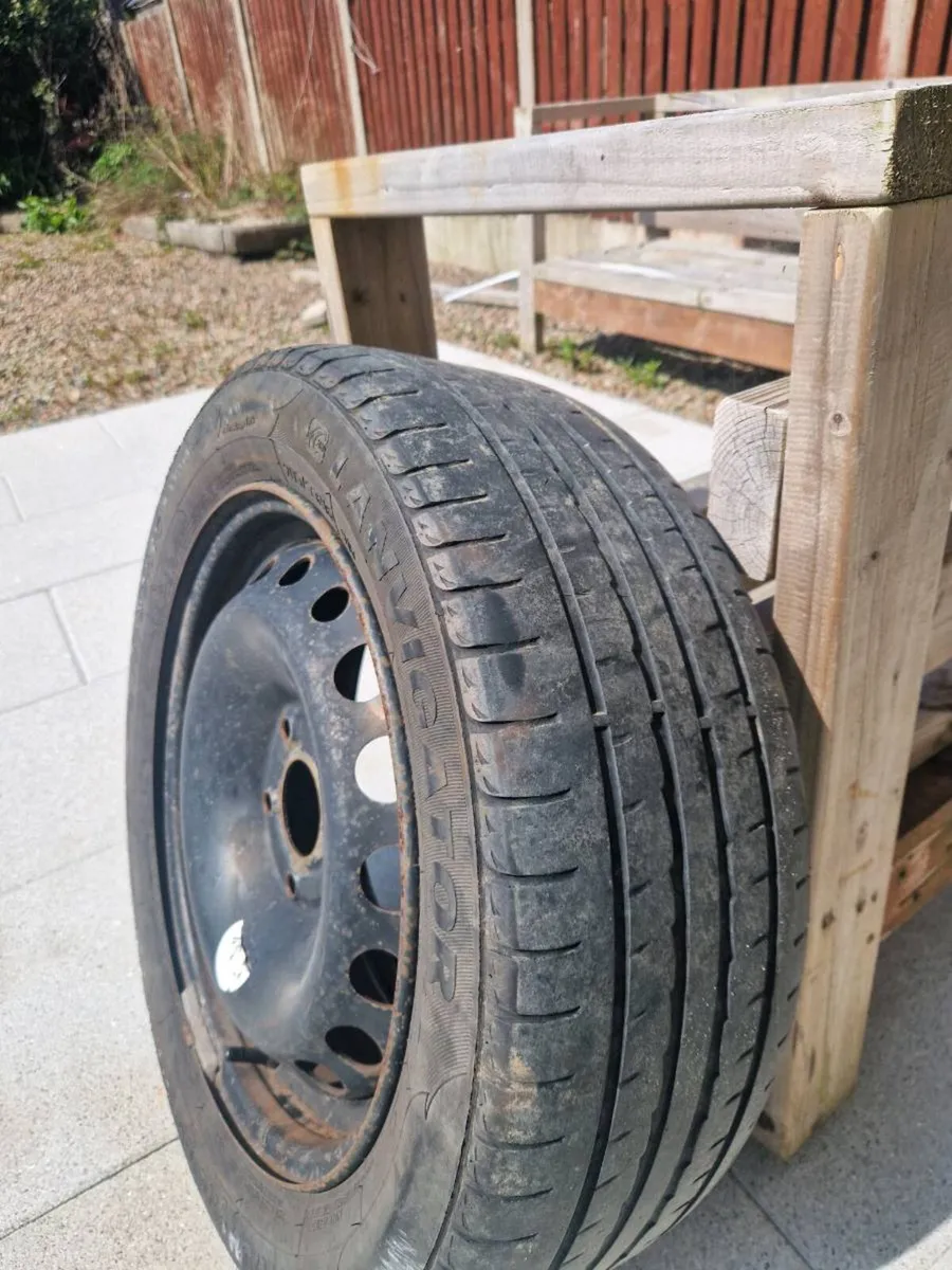 Full spare tyre and steel wheel - Image 1