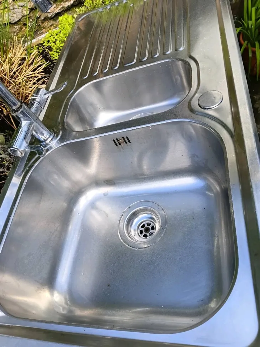 Double Sink - Image 1