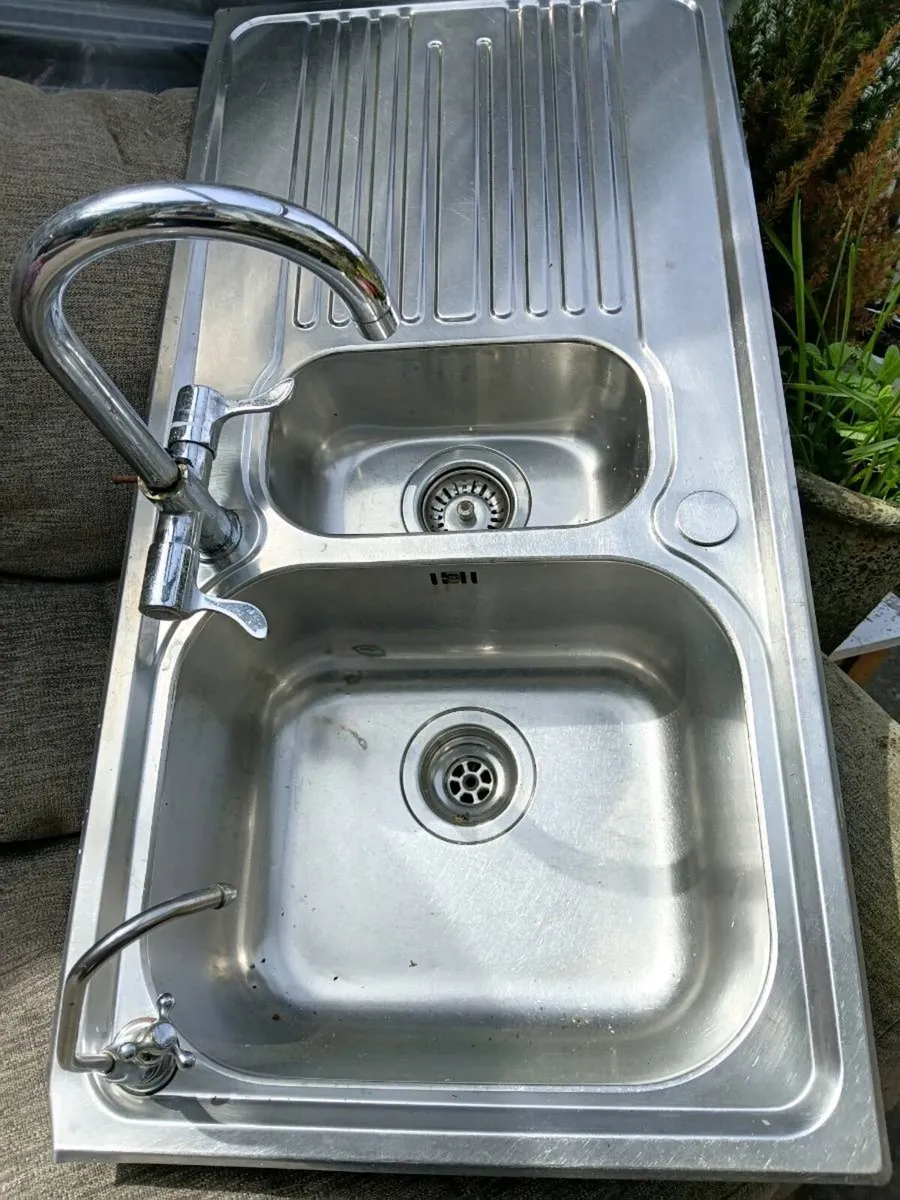 Double Sink - Image 2