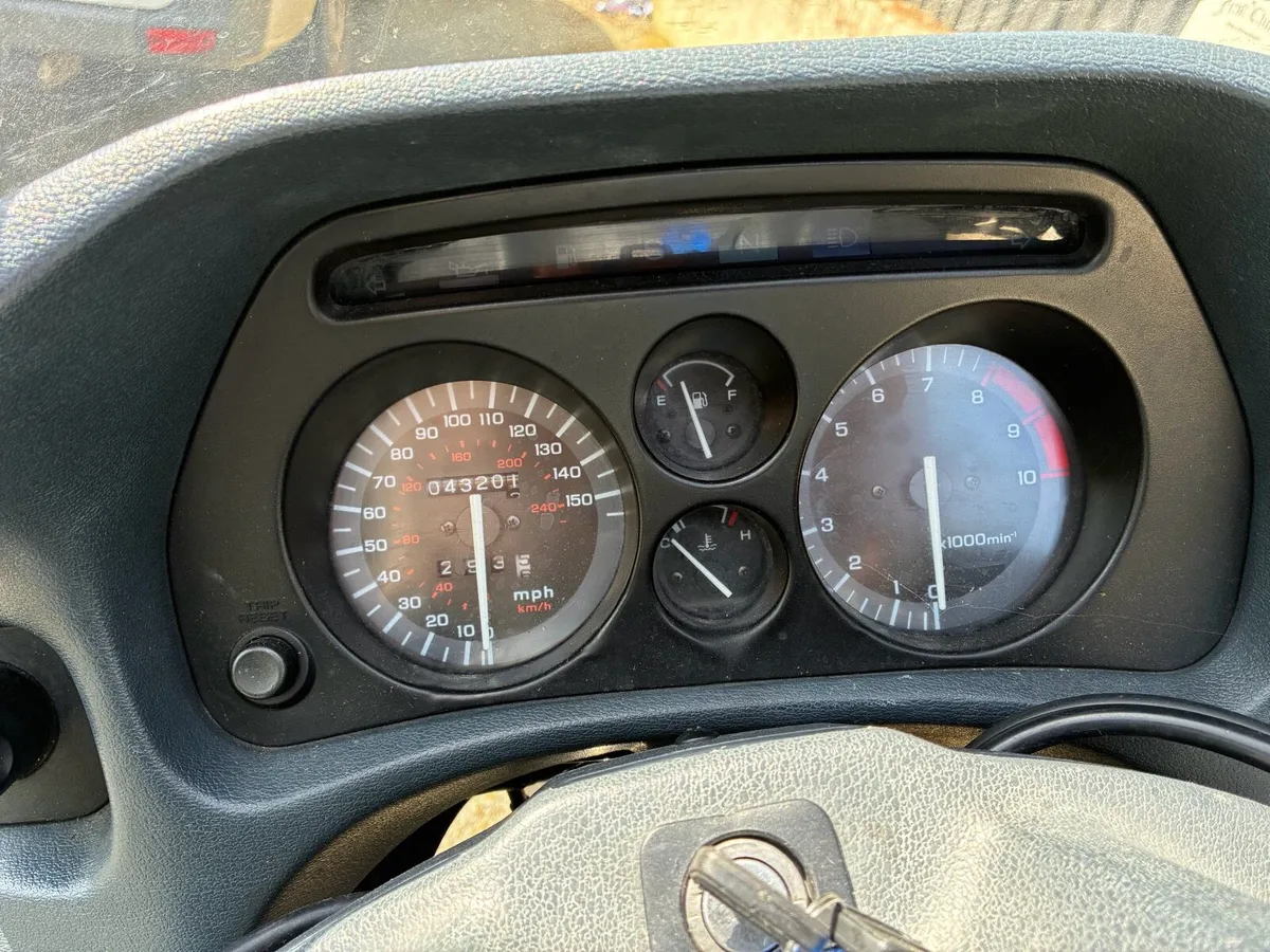 1997 st1100 pan European - Image 3