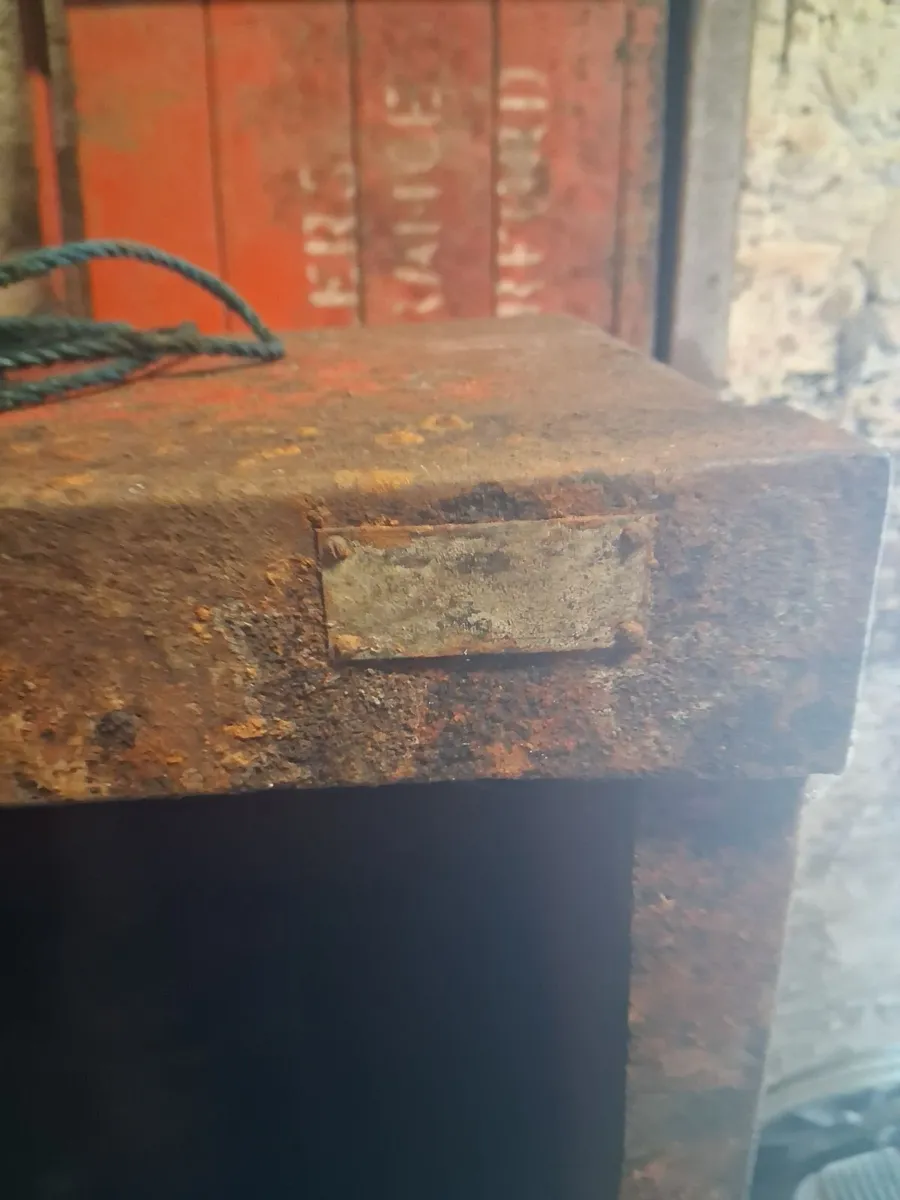 Old oil dispenser - Image 4