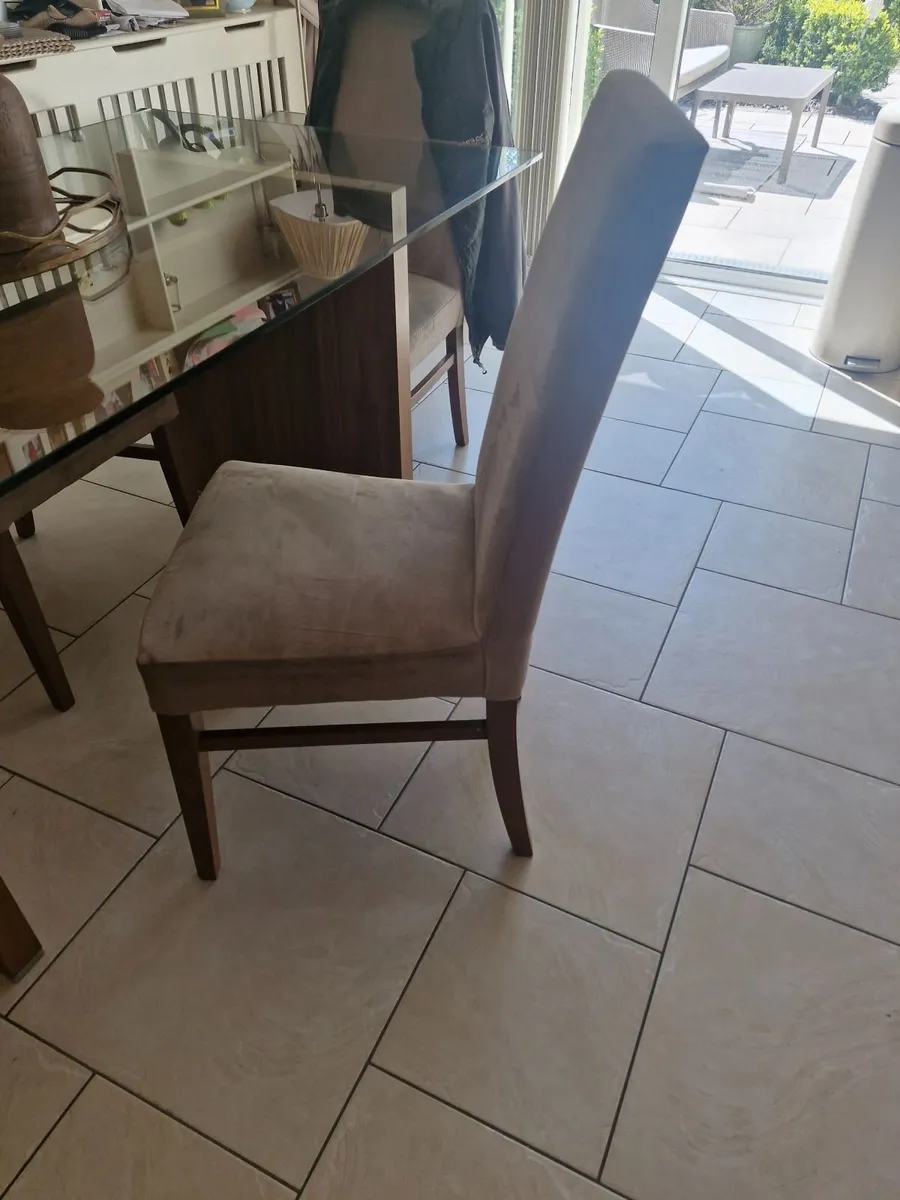 Table and 4 chairs - Image 4