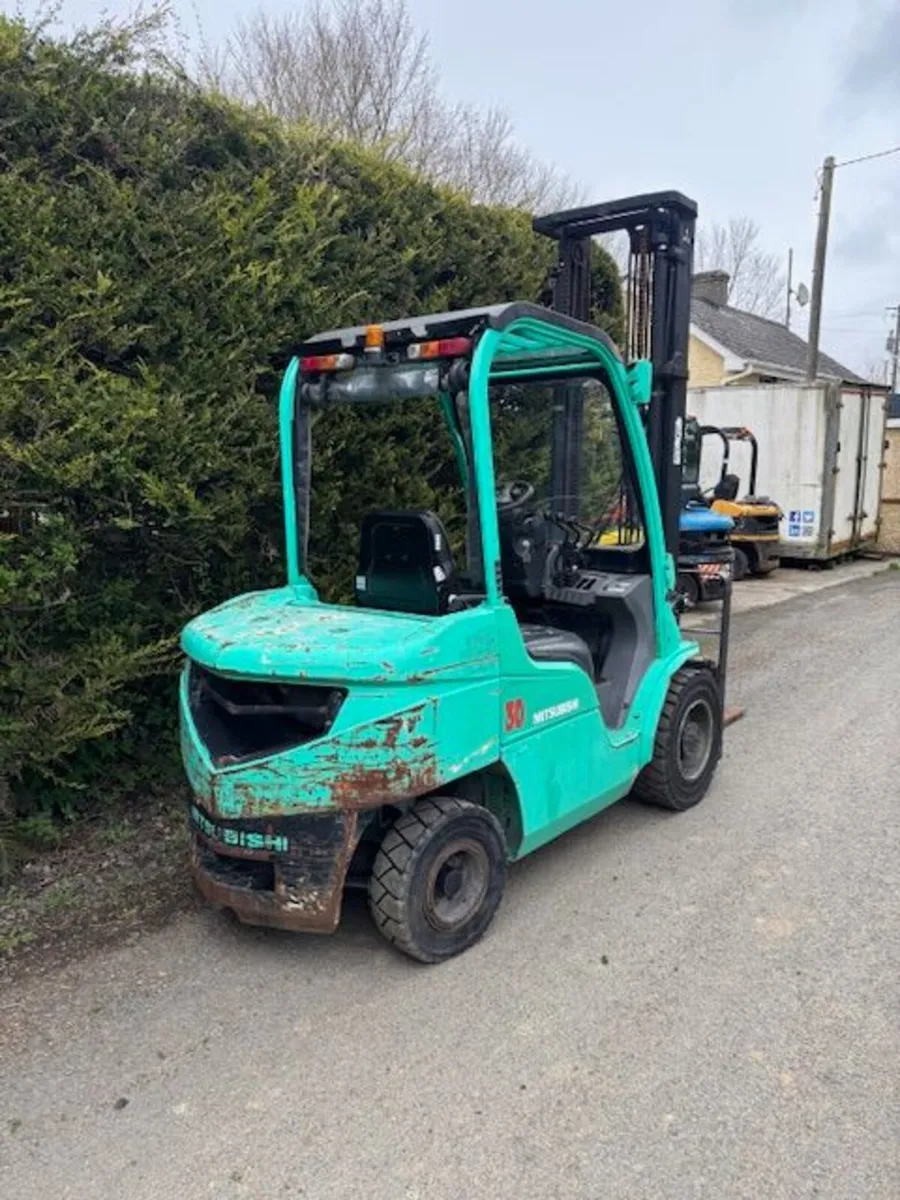 Mitsubishi Diesel Forklift - Image 2