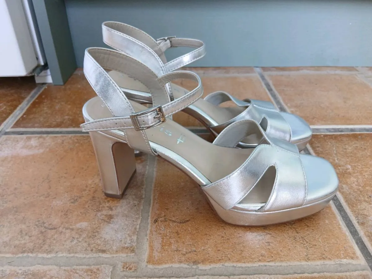 High Heels - Image 2