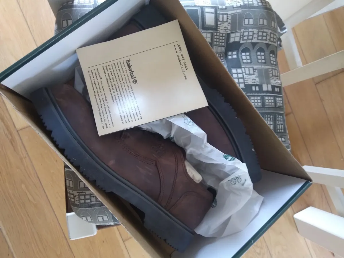 Shoes Timberland Brand New - Image 2