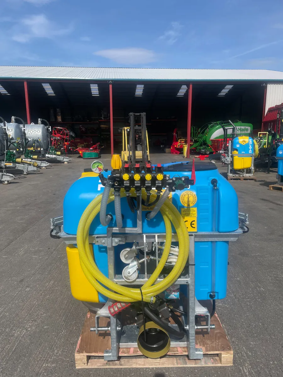 Parlayan 400L Sprayer - Image 1