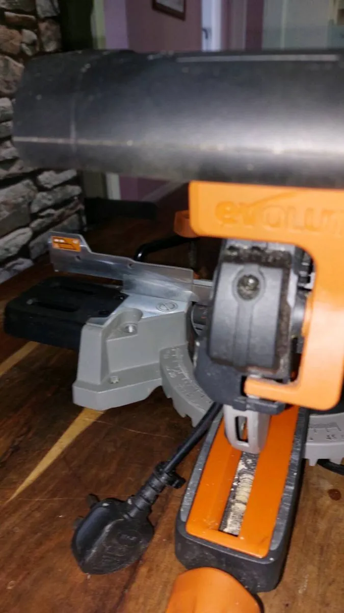 Mitre saw - Image 3