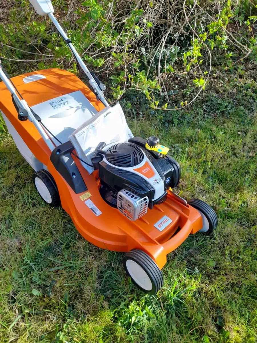 STIHL new mower used once 18"cut polmar body sp - Image 1
