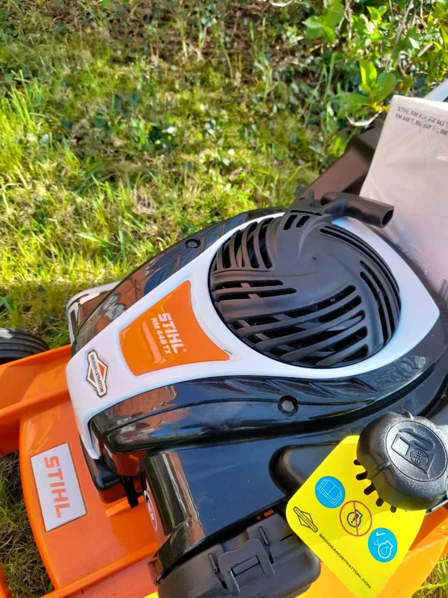 STIHL new mower used once 18"cut polmar body sp - Image 3