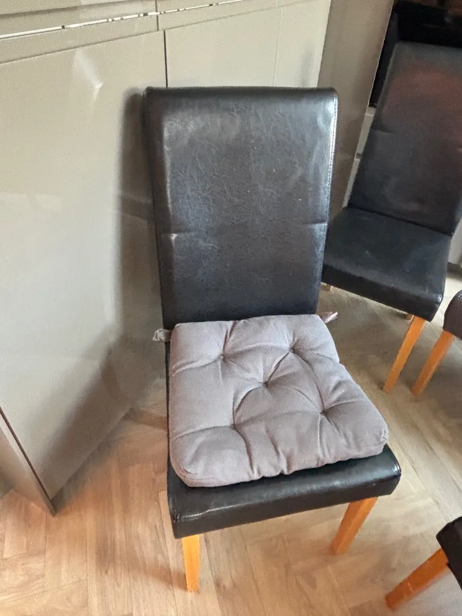 6 leather Dining chairs - Image 1