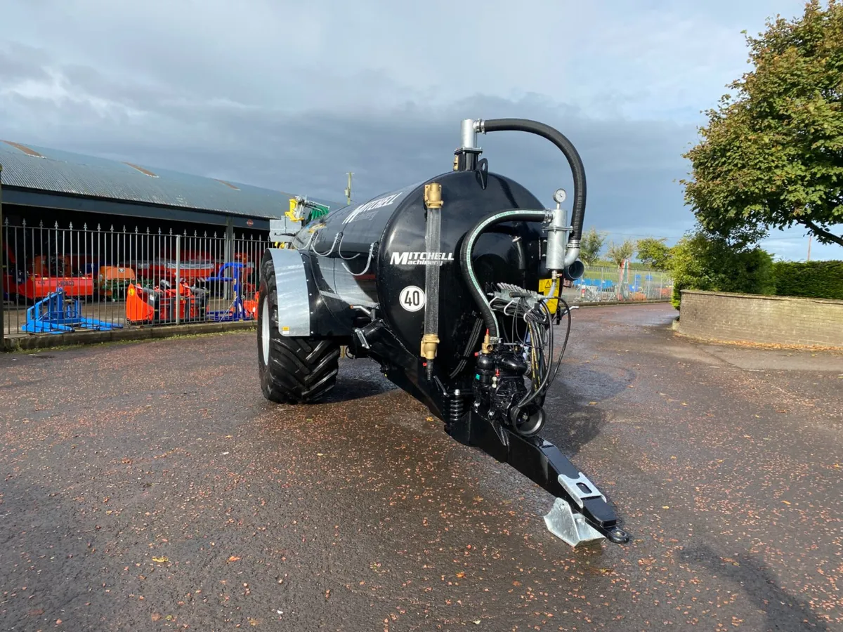Mitchell 2250 Slurry Tanker c/w 9m Dribble Bar - Image 4