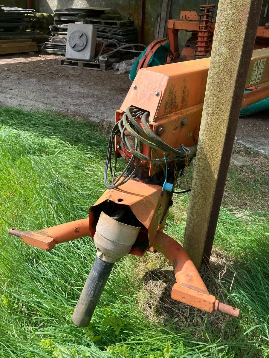 Taarup 4032 mower - Image 3