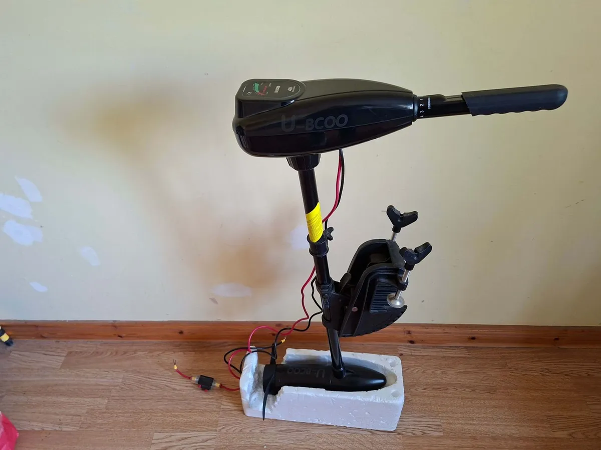 Electric 40lbs trolling motor &  Yuasa 115Ah bat - Image 1