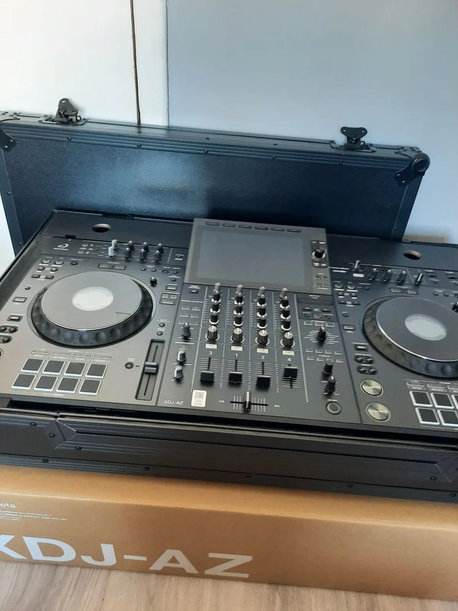XDJ-AZ + new Alphatheta hard case - Image 1
