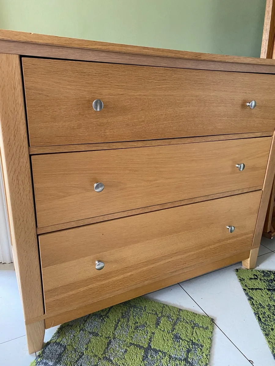 Chest of drawers - Image 1