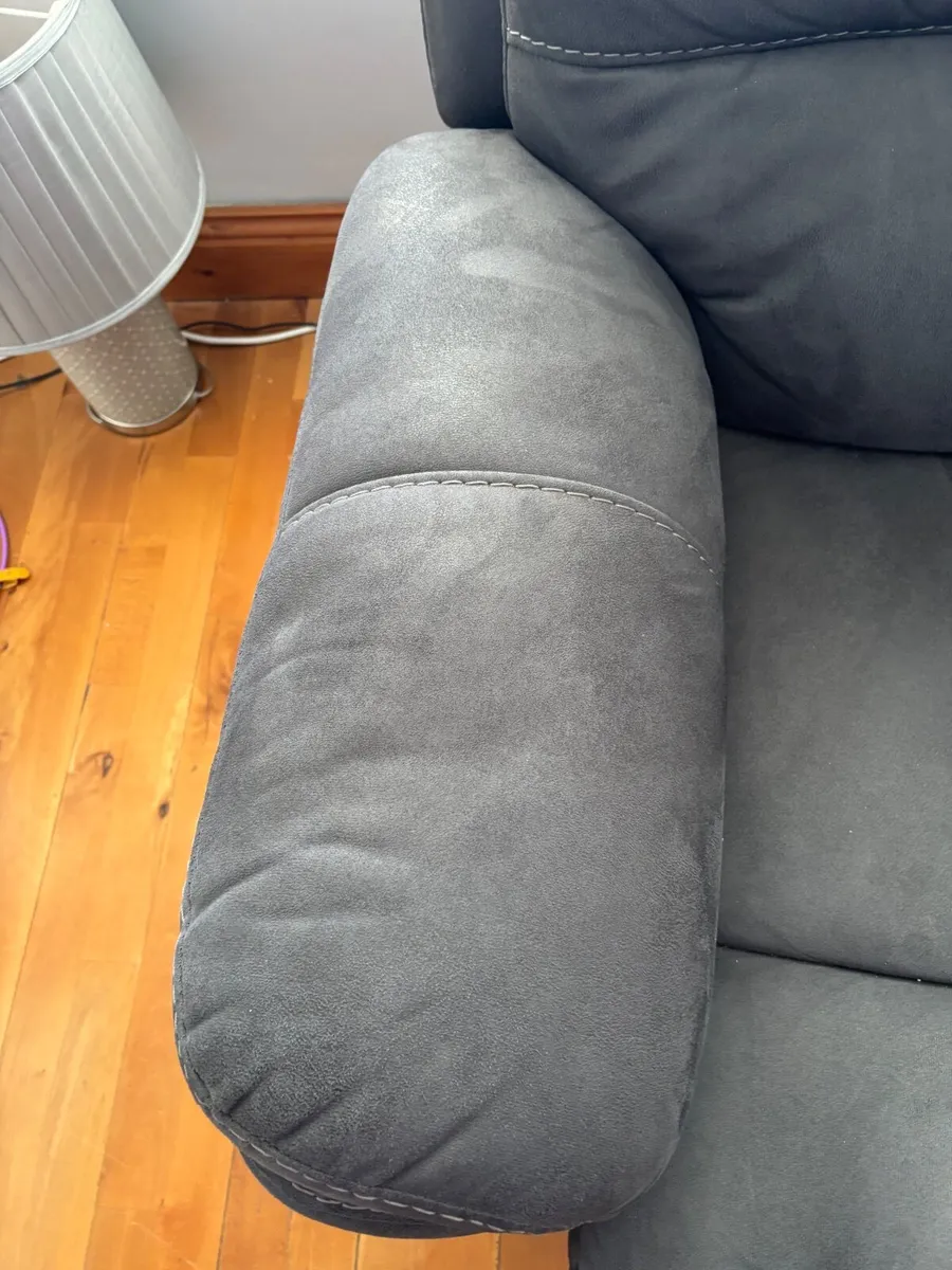 Lift and Rise Armchair - Image 4