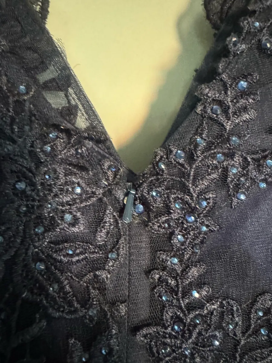 Navy debs dress - Image 4