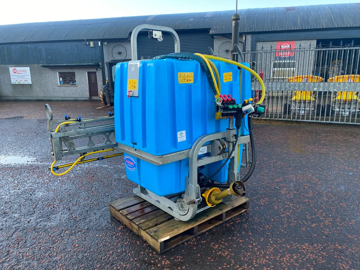 Biardzki 1000L Sprayer - Image 4