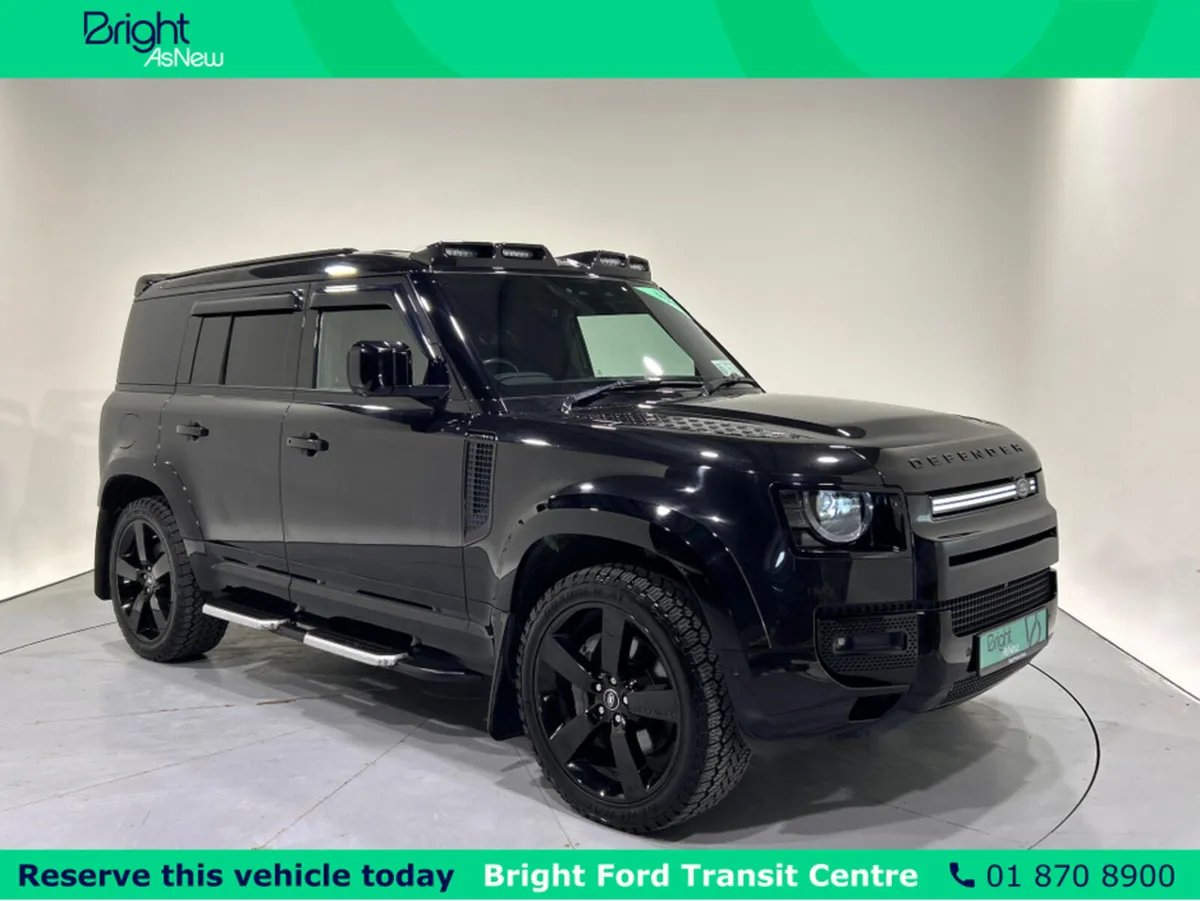 Land Rover Defender 110 3.0 D HARD TOP SE - Image 1