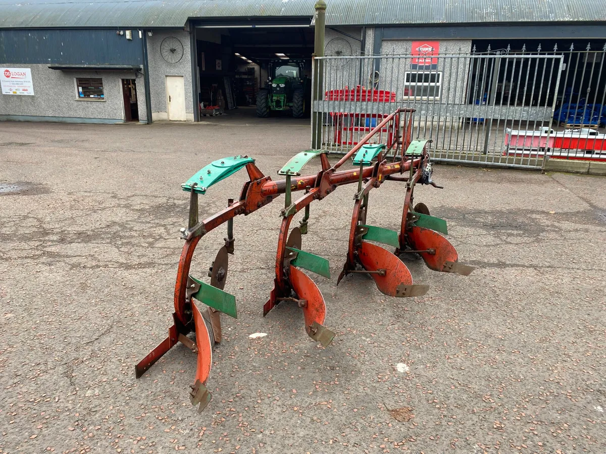 Kverneland 4F Spring Release Plough - Image 4