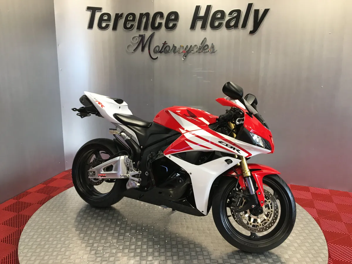 2015 Honda CBR600RR ''Very Good Condition' - Image 1