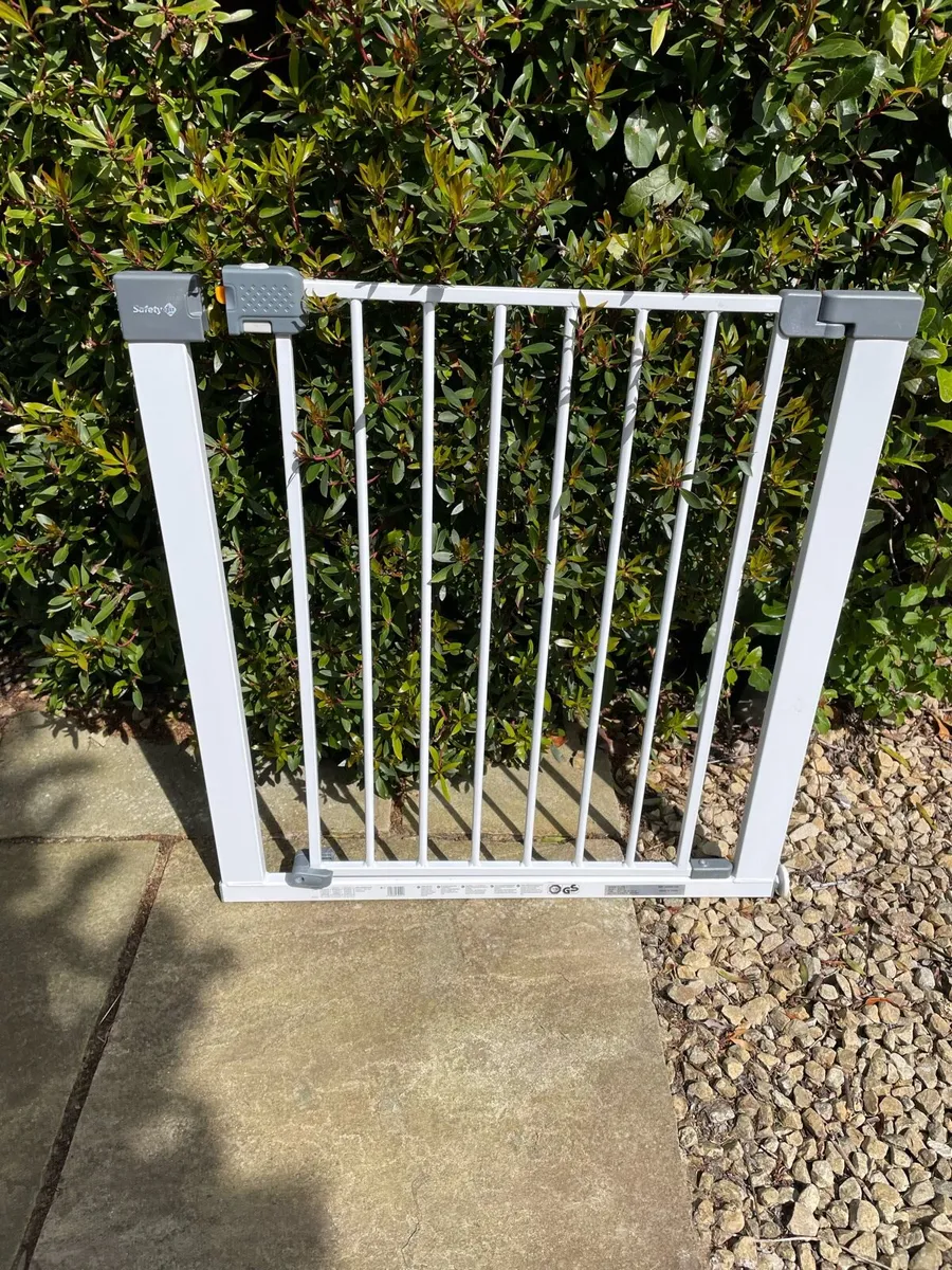 Baby gate - Image 1