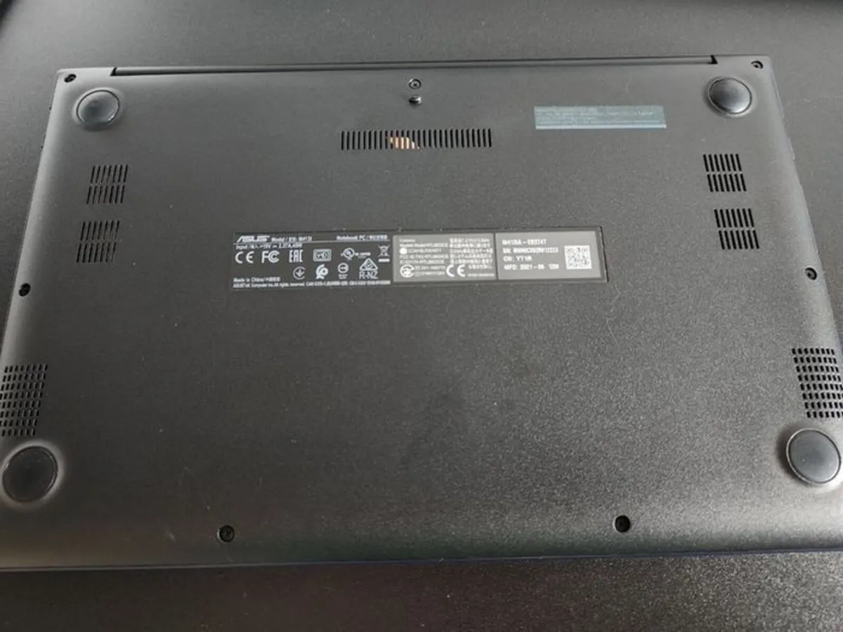 Asus Vivobook 14", AMD Ryzen 7, 8GB, 512GB SSD - Image 2