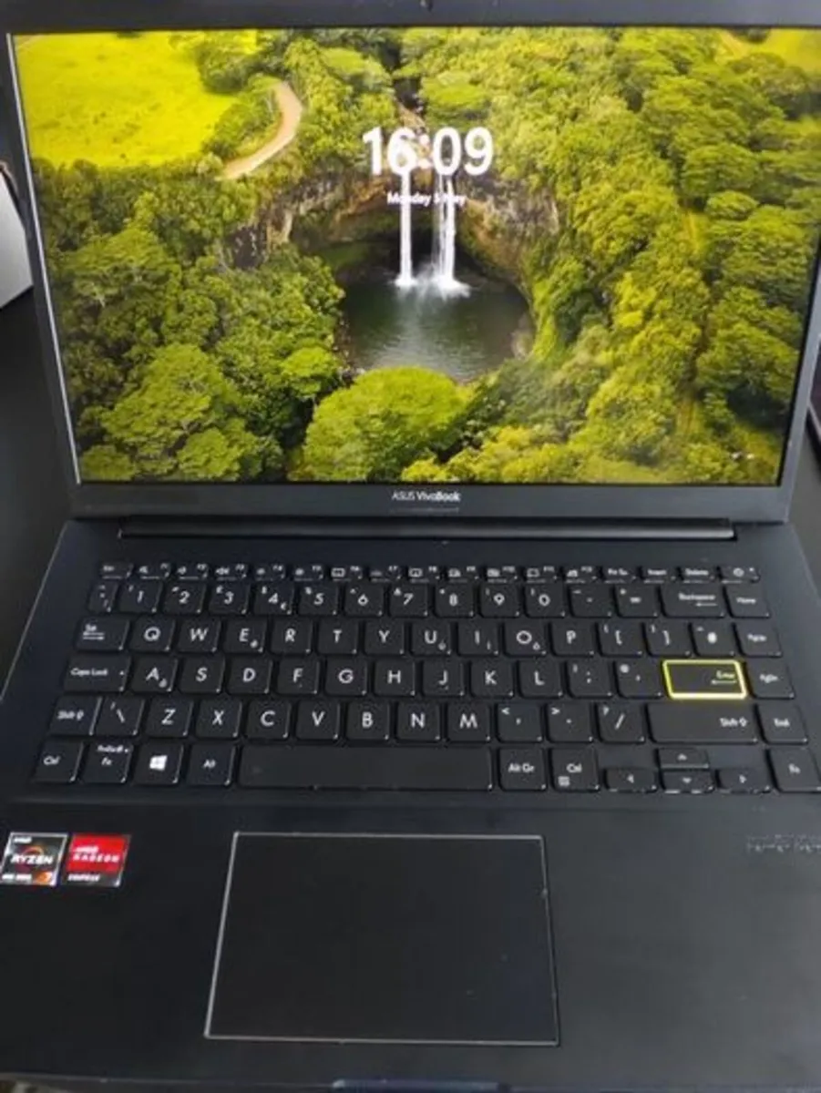 Asus Vivobook 14", AMD Ryzen 7, 8GB, 512GB SSD - Image 3