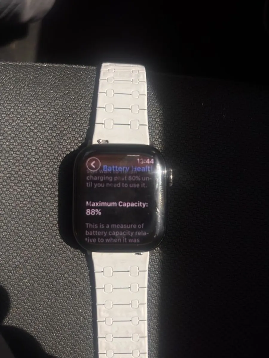 apple watch series 10 - Image 2