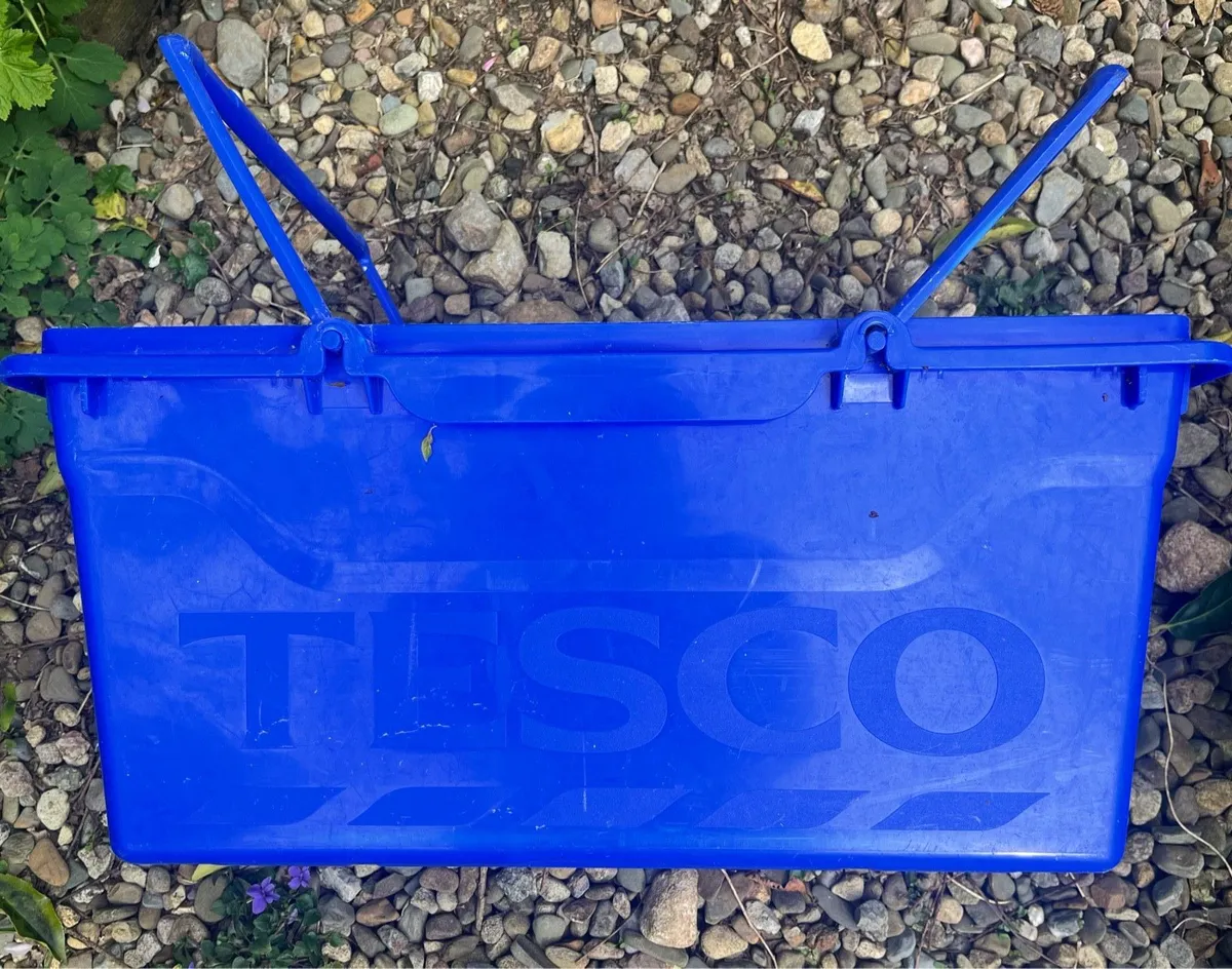 Hard plastic bucket - Image 4