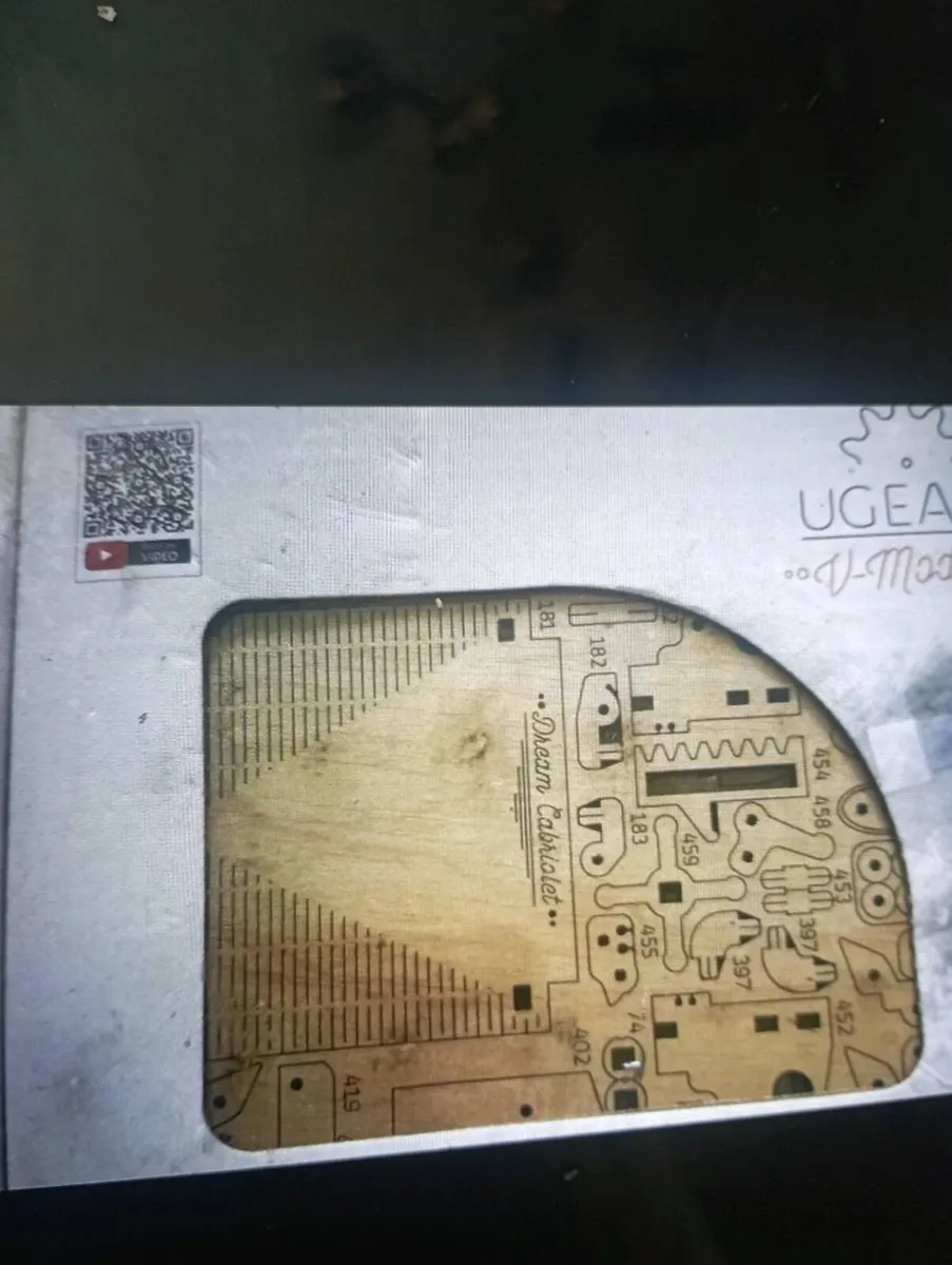 UGEARS DREAM CABRIOET VM-5 3D TIMBER PUZZLE. - Image 3