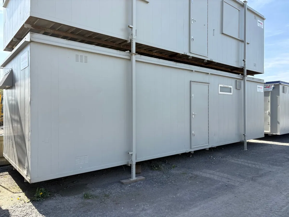 9.6m x 3m Split Drying/Changing  Room / 2+1 WC - Image 1