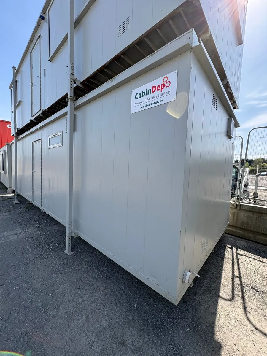 9.6m x 3m Split Drying/Changing  Room / 2+1 WC - Image 2