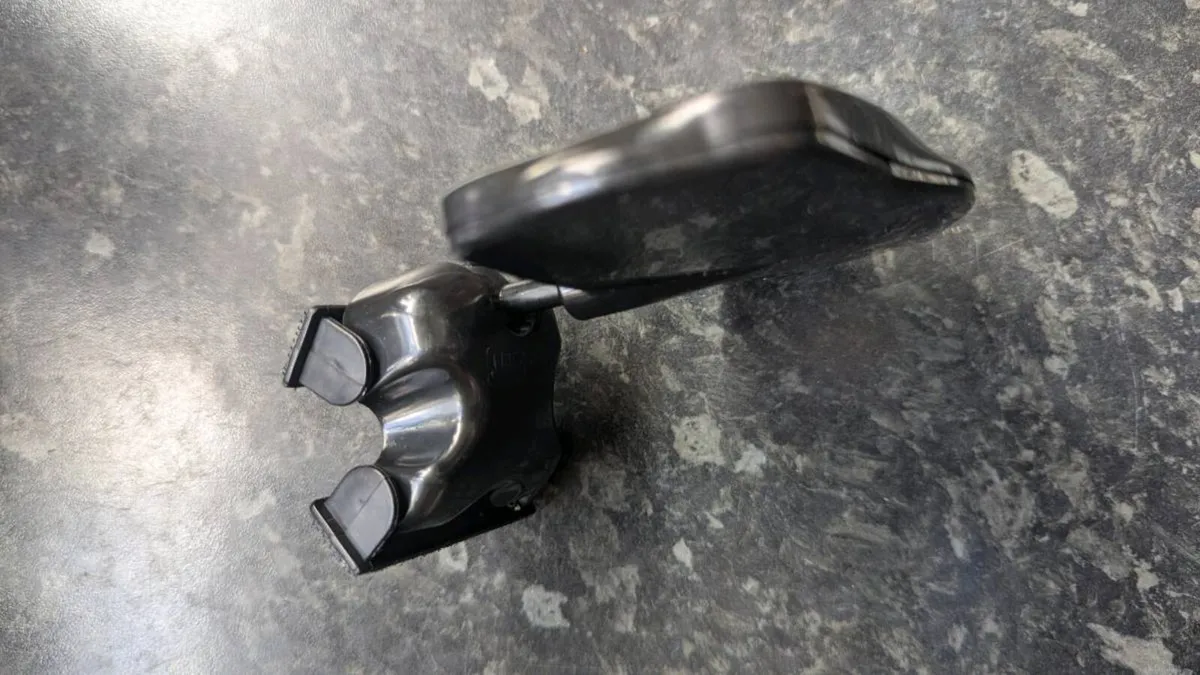 Lindam Baby Car Mirror - Clip-On & Adjustable - Image 4